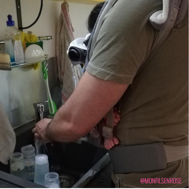 papa biberon porte bébé jpmbb charge mentale